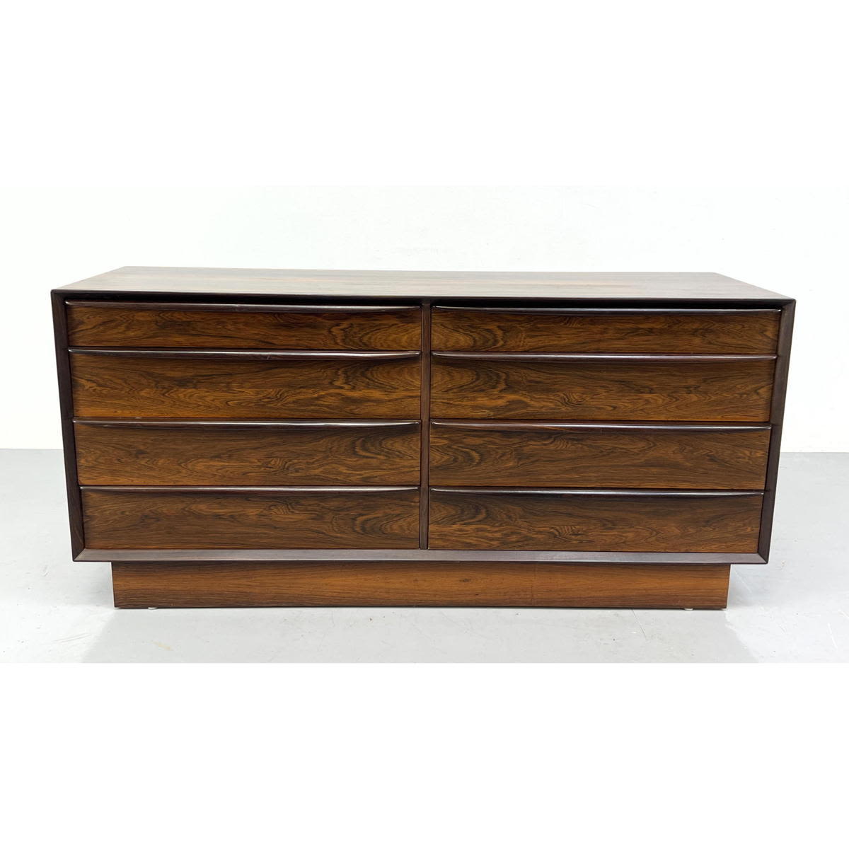 Appraisal: Rosewood Danish Modern Low Chest Dresser Wood handles Dimensions H