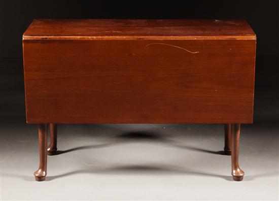 Appraisal: George II mahogany drop leaf table mid th century in