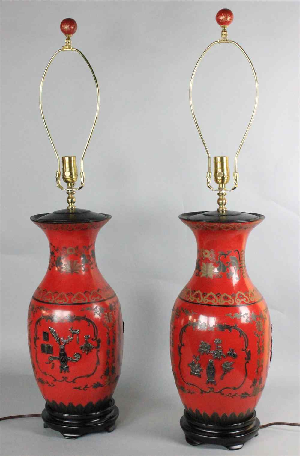 Appraisal: A PAIR OF MODERN CHINESE LAMPS of baluster form with