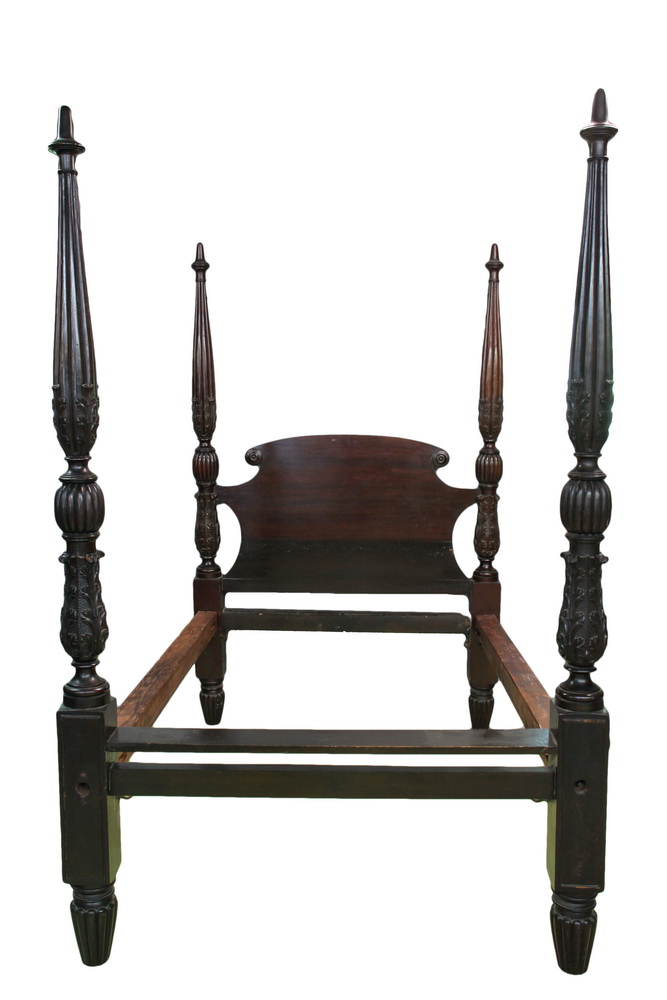 Appraisal: AMERICAN CHIPPENDALE BED - Early th c Four-Poster in mahogany