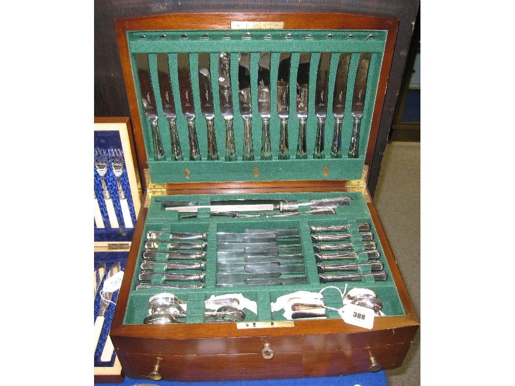 Appraisal: Canteen of silver plated cutlery