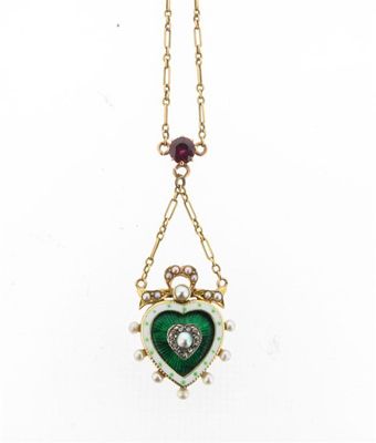 Appraisal: An Edwardian heart shaped pendant The green and white enamel