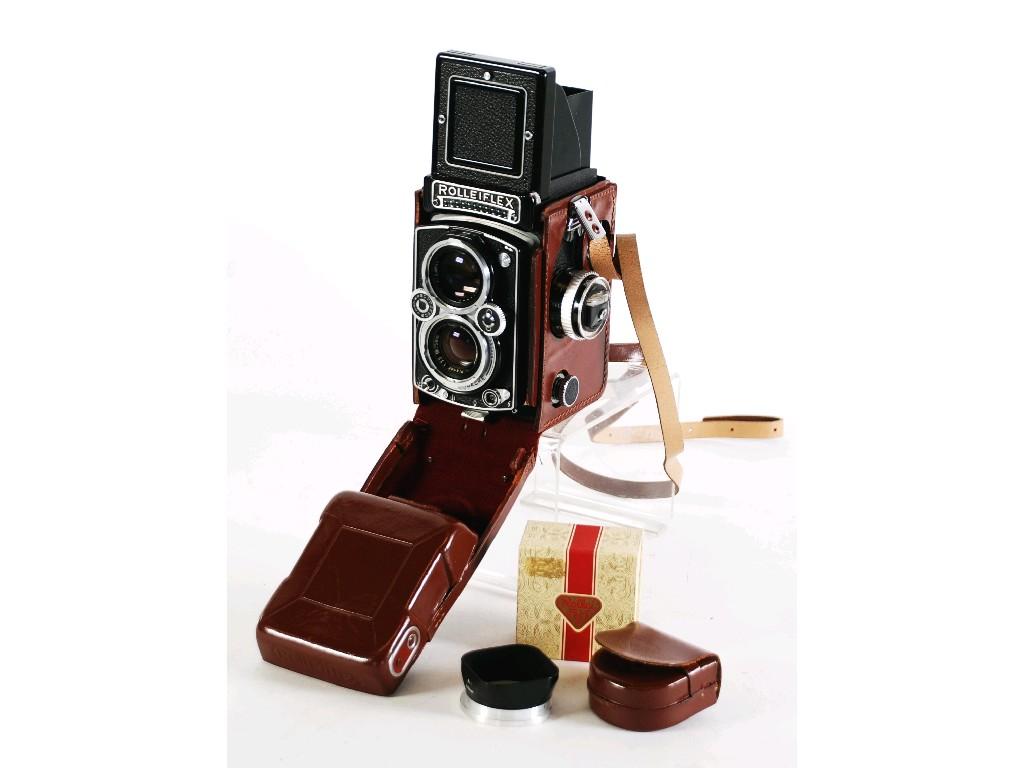 Appraisal: FRANKE AND HEIDECKE ROLLEIFLEX TLR ROLL FILM CAMERA with planar