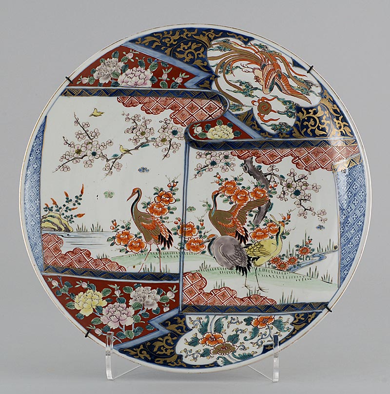 Appraisal: IMARI PORCELAIN CHARGER Meiji PeriodDepicting cranes on a two-panel screen