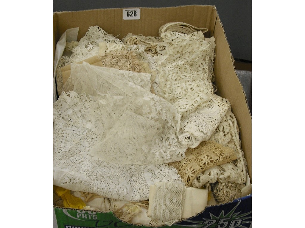 Appraisal: Box of th century handmade and other lace including Irish