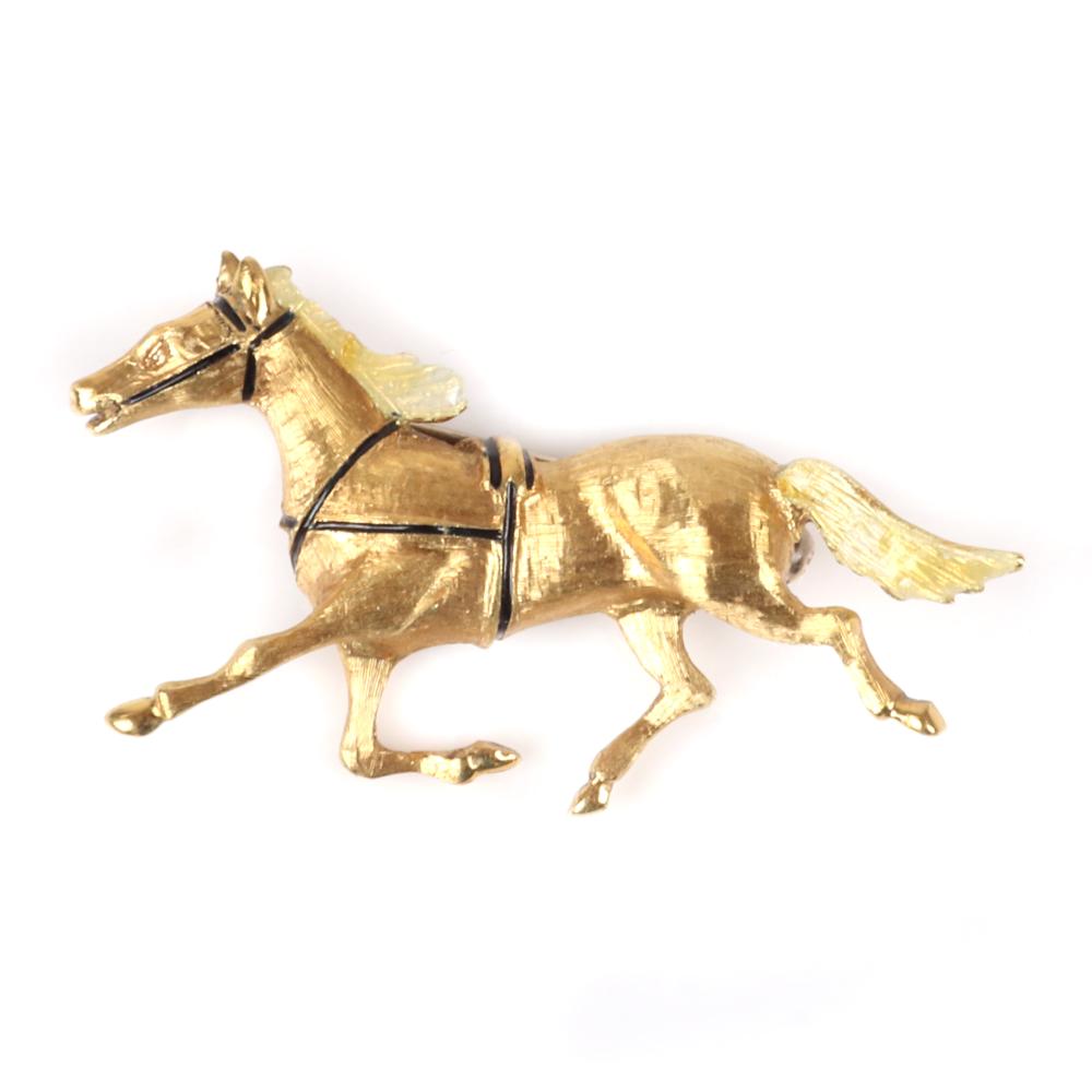 Appraisal: STAMPED K ITALY YELLOW GOLD EQUESTRIAN HORSE PIN WITH TEXTURED