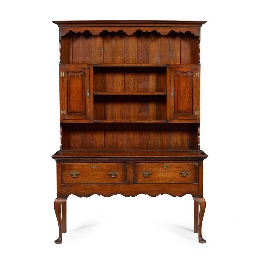 Appraisal: GEORGIAN STYLE OAK DRESSER LATE TH CENTURY the moulded cornice