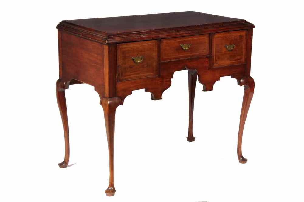 Appraisal: LOWBOY - th c Queen Anne Lowboy in mahogany veneer