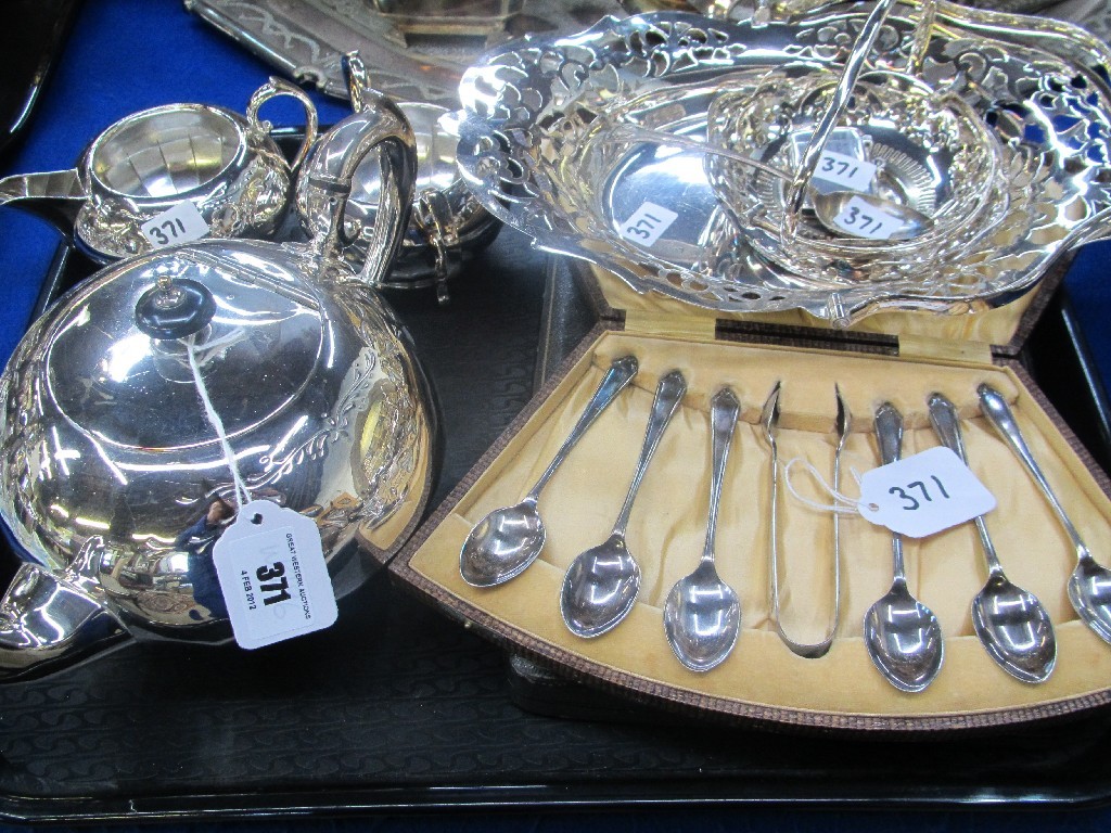 Appraisal: Tray lot of EP - tea service spoon and tong