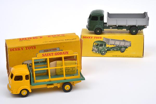 Appraisal: FRENCH DINKY NO C SIMCA CARGO YELLOW WITH 'MIRROR' AND