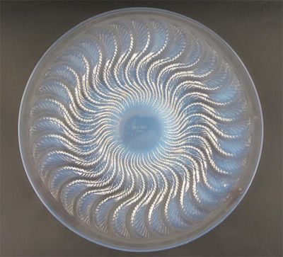 Appraisal: Actina' Np - a Lalique opalescent glass plate designed by