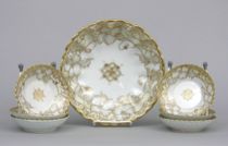 Appraisal: Nippon Berry Bowl Set Porcelain set includes a large fruit