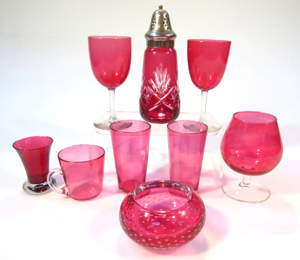 Appraisal: Various Victorian and later cranberry and other red glass to