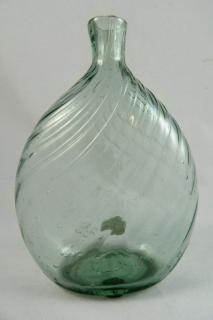 Appraisal: th c hand-blown Ohio flask swirl design sheared lip scarred