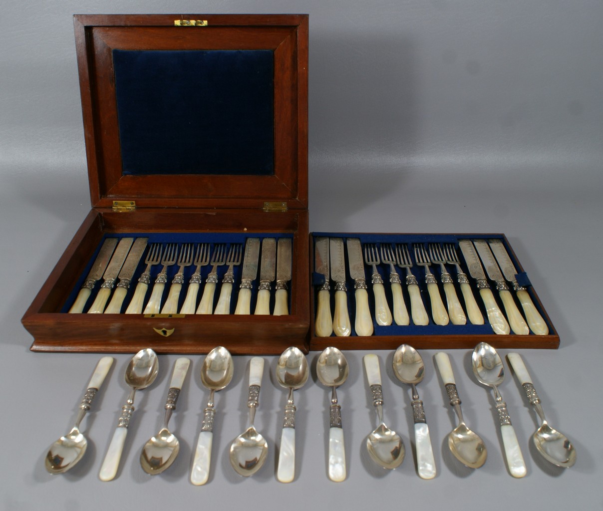 Appraisal: Cased set of each sterling silver fruit knives and forks