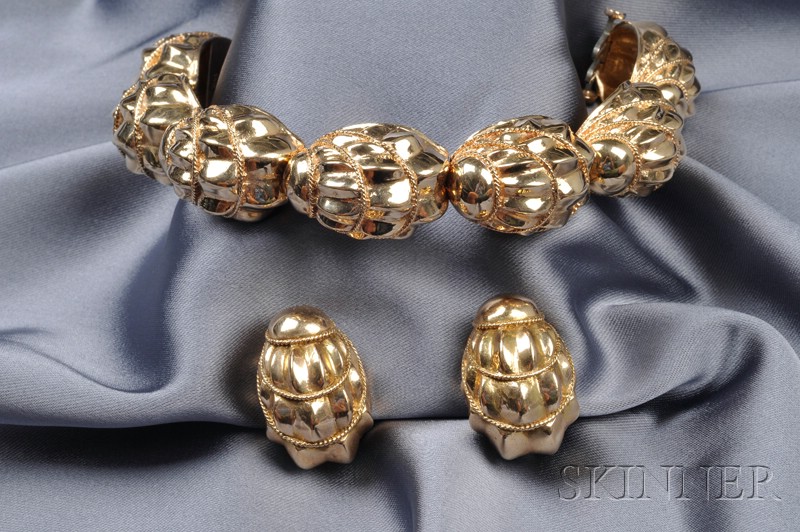 Appraisal: kt Gold Bracelet and Earclips composed of bombe form links