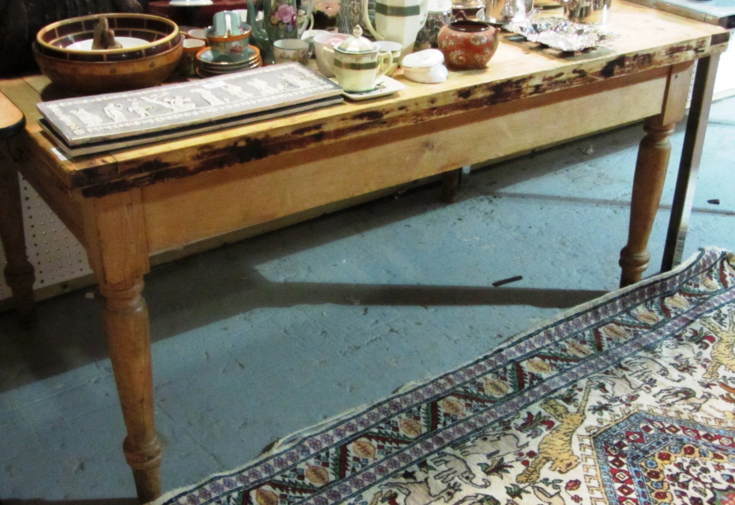 Appraisal: A th century pine rectangular dining table