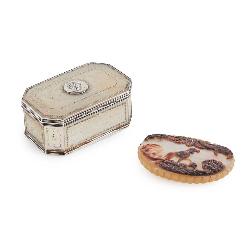 Appraisal: A GEORGIAN MOTHER-OF-PEARL SNUFF BOX apparently unmarked of canted rectangular