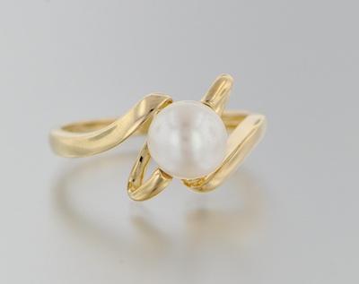 Appraisal: A Ladies' Pearl Ring k yellow gold ring set in