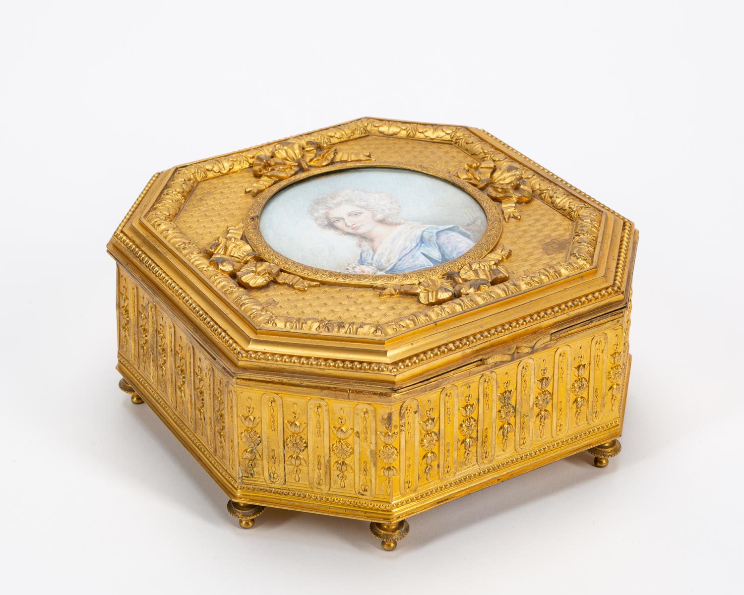 Appraisal: LOUIS XV STYLE OCTAGONAL PORTRAIT GILT DRESSER BOX French early