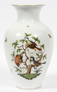 Appraisal: HEREND 'ROTHSCHILD BIRD' PORCELAIN VASE HEREND 'ROTHSCHILD BIRD' PORCELAIN VASE