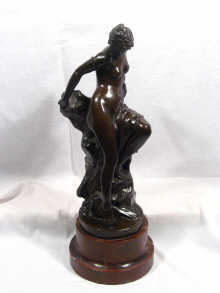 Appraisal: A classical bronze nude on serpentine marble base by F