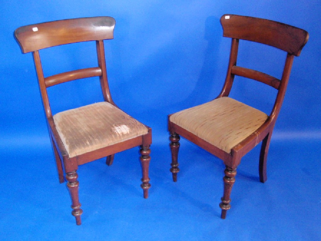 Appraisal: A set of six Victorian mahogany bar back dining chairs