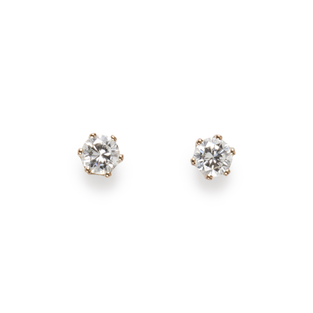 Appraisal: A PAIR OF DIAMOND AND FOURTEEN KARAT WHITE GOLD STUD