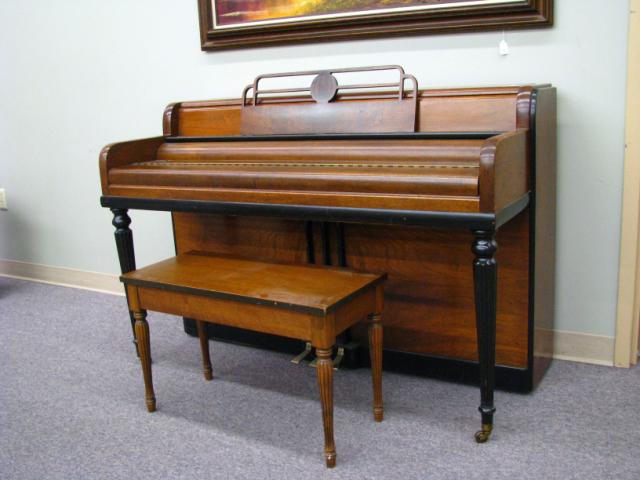 Appraisal: Vintage Wurlitzer upright piano in 'Waterfall' style cabinet with bench