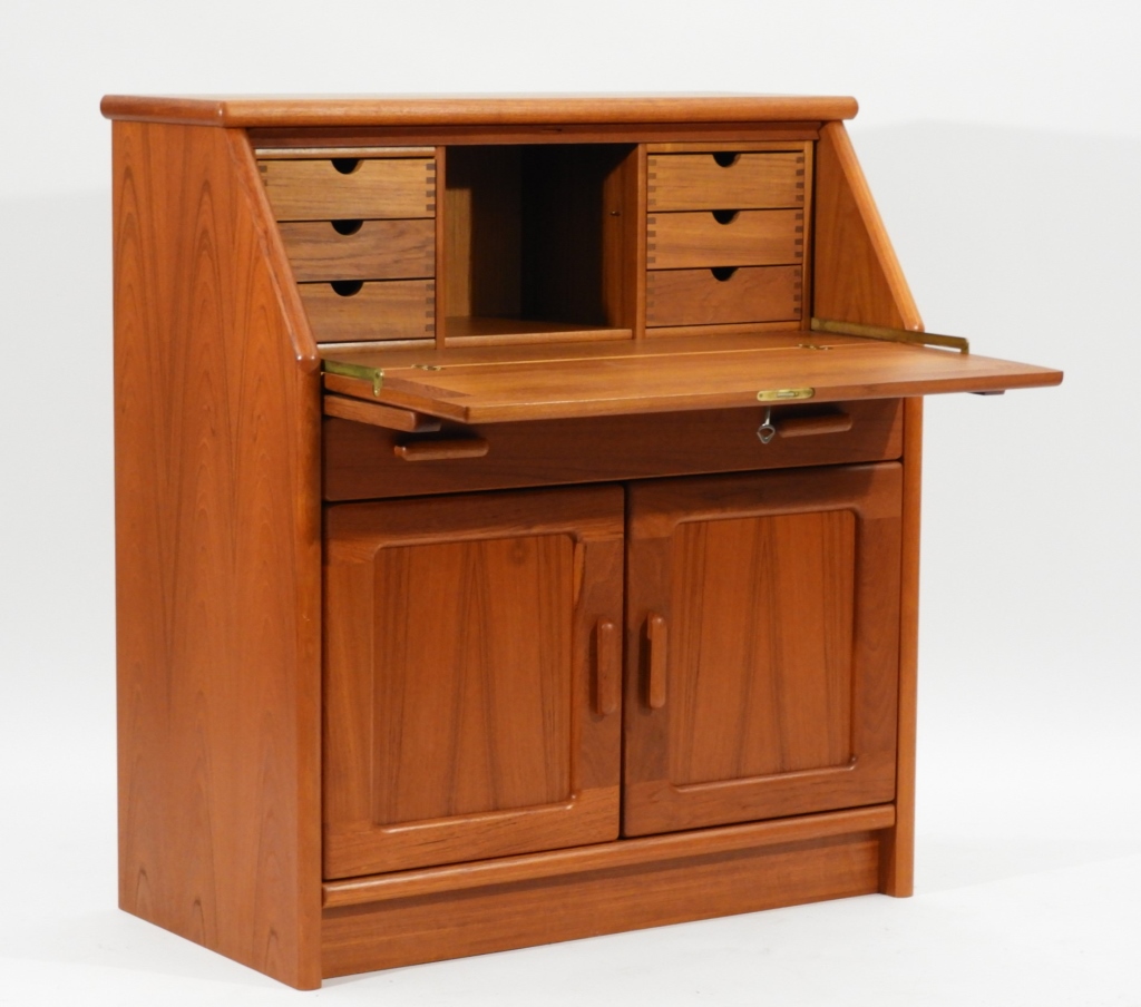 Appraisal: DANISH MCM MODERN TEAK WOOD SLANT FRONT DESK Denmark ContemporaryFitted