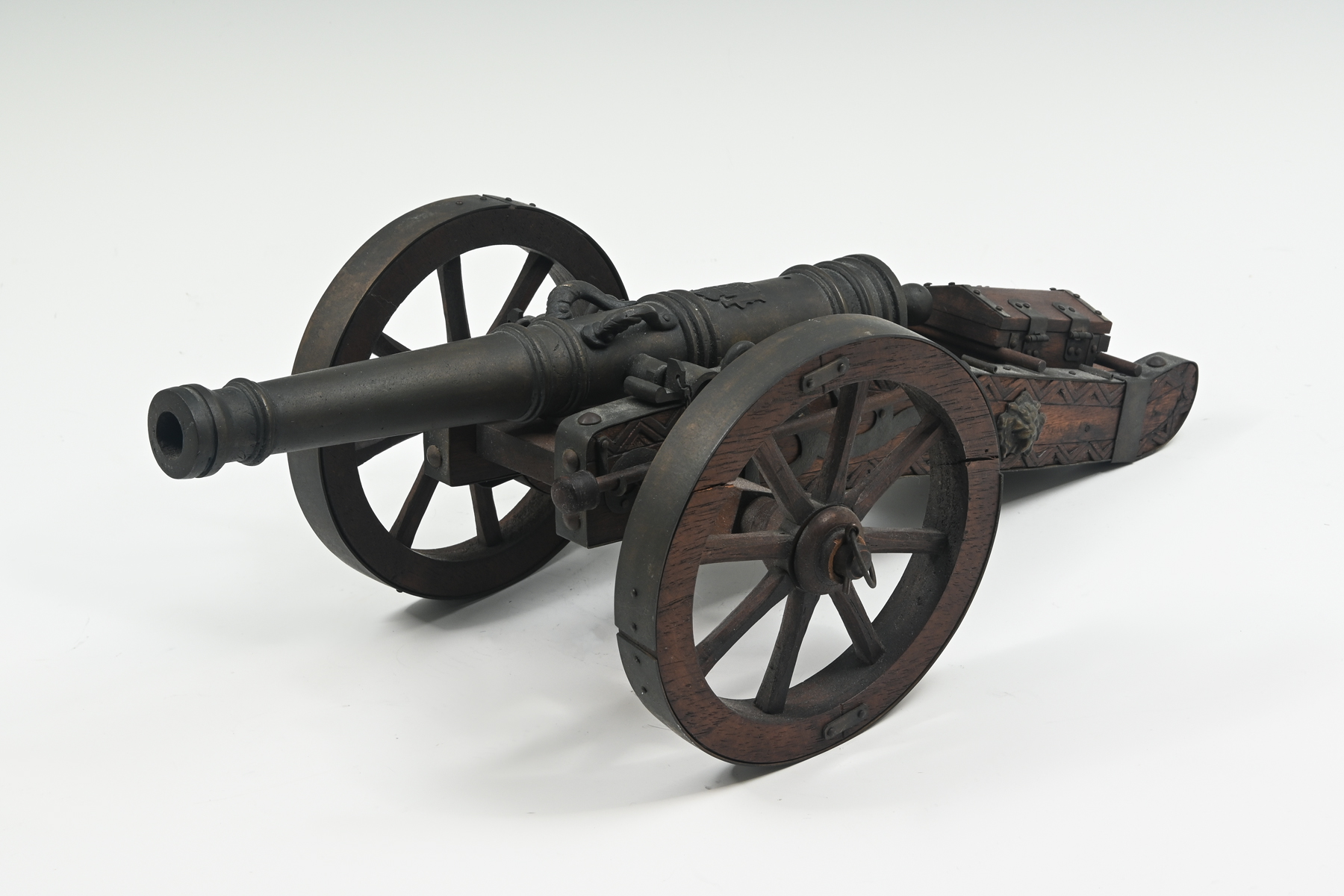 Appraisal: ENGLISH BLACK POWDER SIGNAL CANNON Bronze cannon resting on a