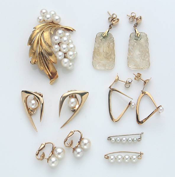 Appraisal: A collection of cultured pearl stone and k gold jewelry