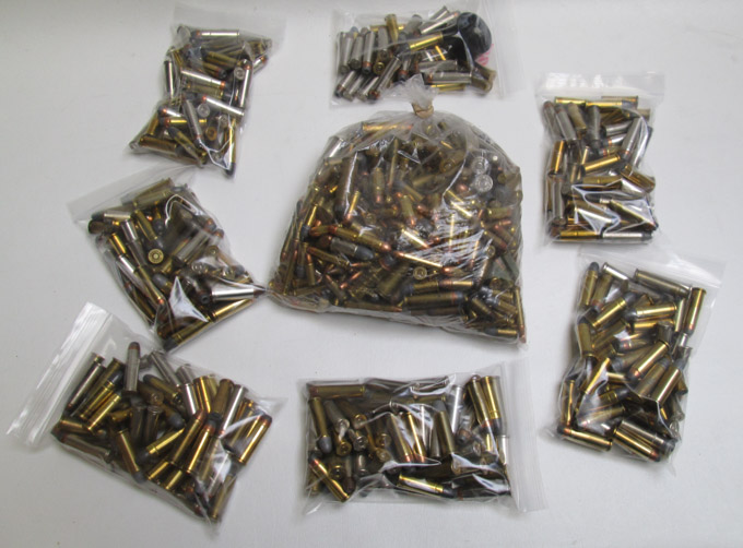 Appraisal: LOT OF LOOSE PISTOL AMMUNITION rounds of mixed special and