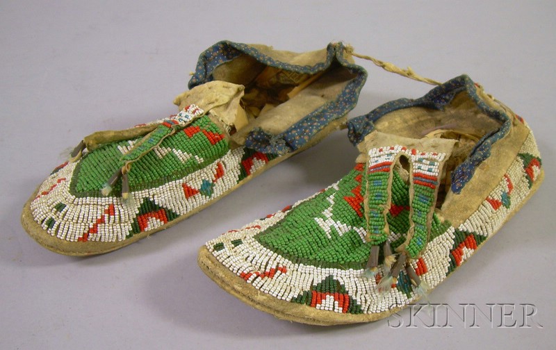 Appraisal: Sioux Beaded Moccasins green white and red beadwork lg in