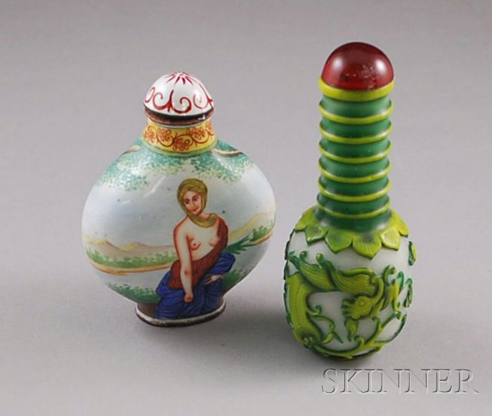 Appraisal: Two Asian Snuff Bottles one glass depicting green dragons ht