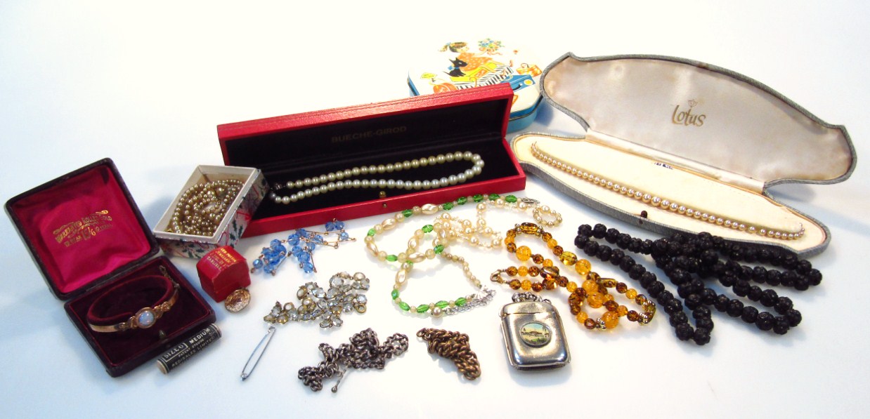 Appraisal: Various costume jewellery etc to include a Scottish National Exhibition