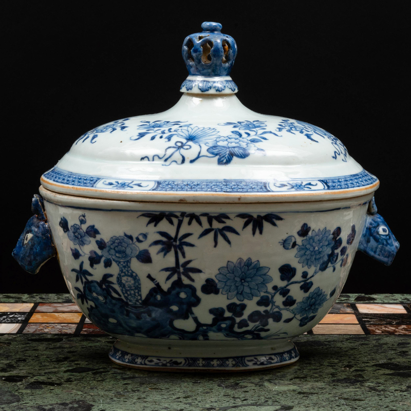 Appraisal: Chinese Export Blue and White Porcelain Tureen and Cover Unmarked