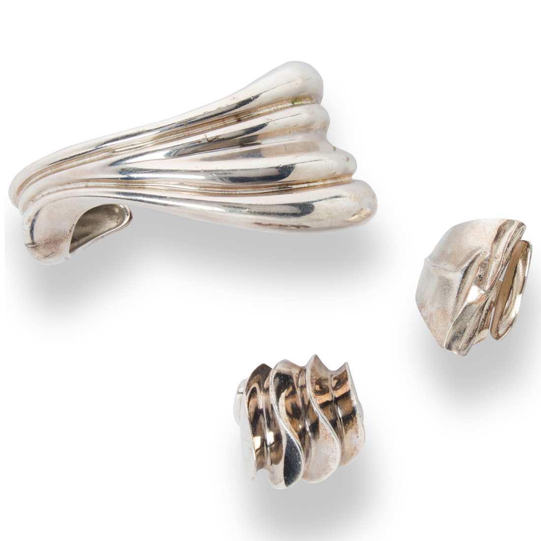 Appraisal: A GROUP OF STERLING SILVER JEWELRY A group of sterling