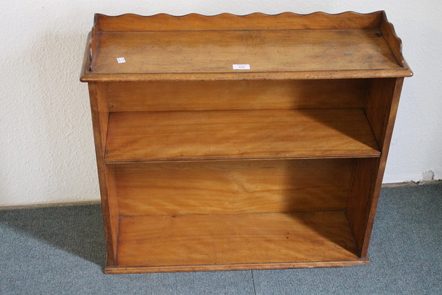 Appraisal: A SATIN BIRCH SMALL OPEN BOOKCASE cm