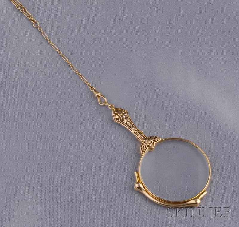 Appraisal: kt Gold Lorgnette and Chain the lorgnette with foliate handle