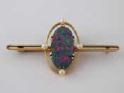 Appraisal: A yellow metal tests carat gold opal doublet brooch opal