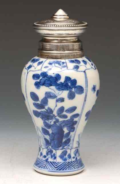 Appraisal: A CHINESE BLUE AND WHITE KANGXI STYLE BALUSTER VASE with