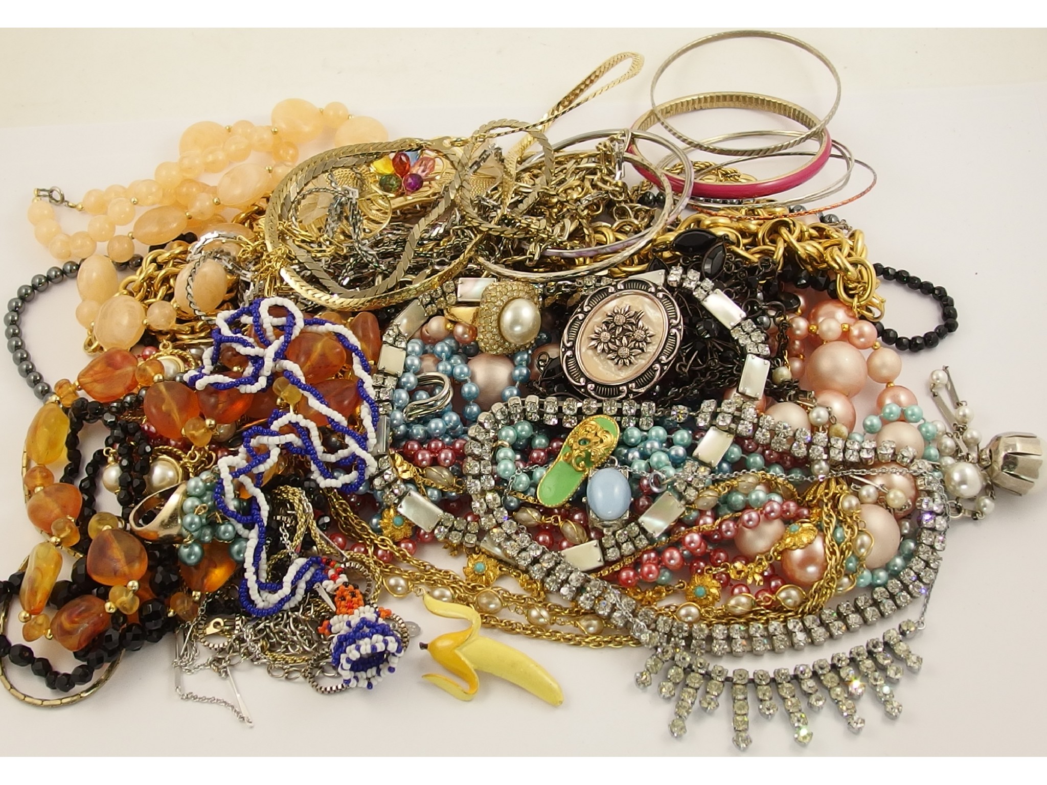 Appraisal: A collection of vintage costume jewellery to include diamante necklaces