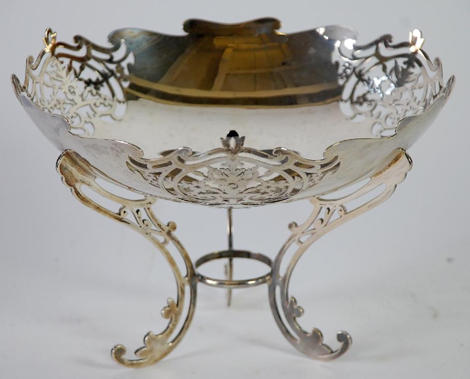 Appraisal: GEORGE V RAISED SILVER BOWL by Walker and Hall with