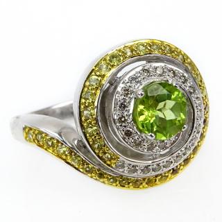 Appraisal: Approx Carat Round Brilliant Cut Peridot Fancy Yellow and White