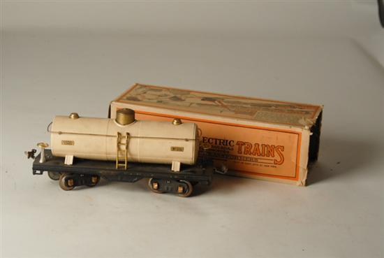 Appraisal: Lionel Standard Gauge Oil Car terra cotta with box torn