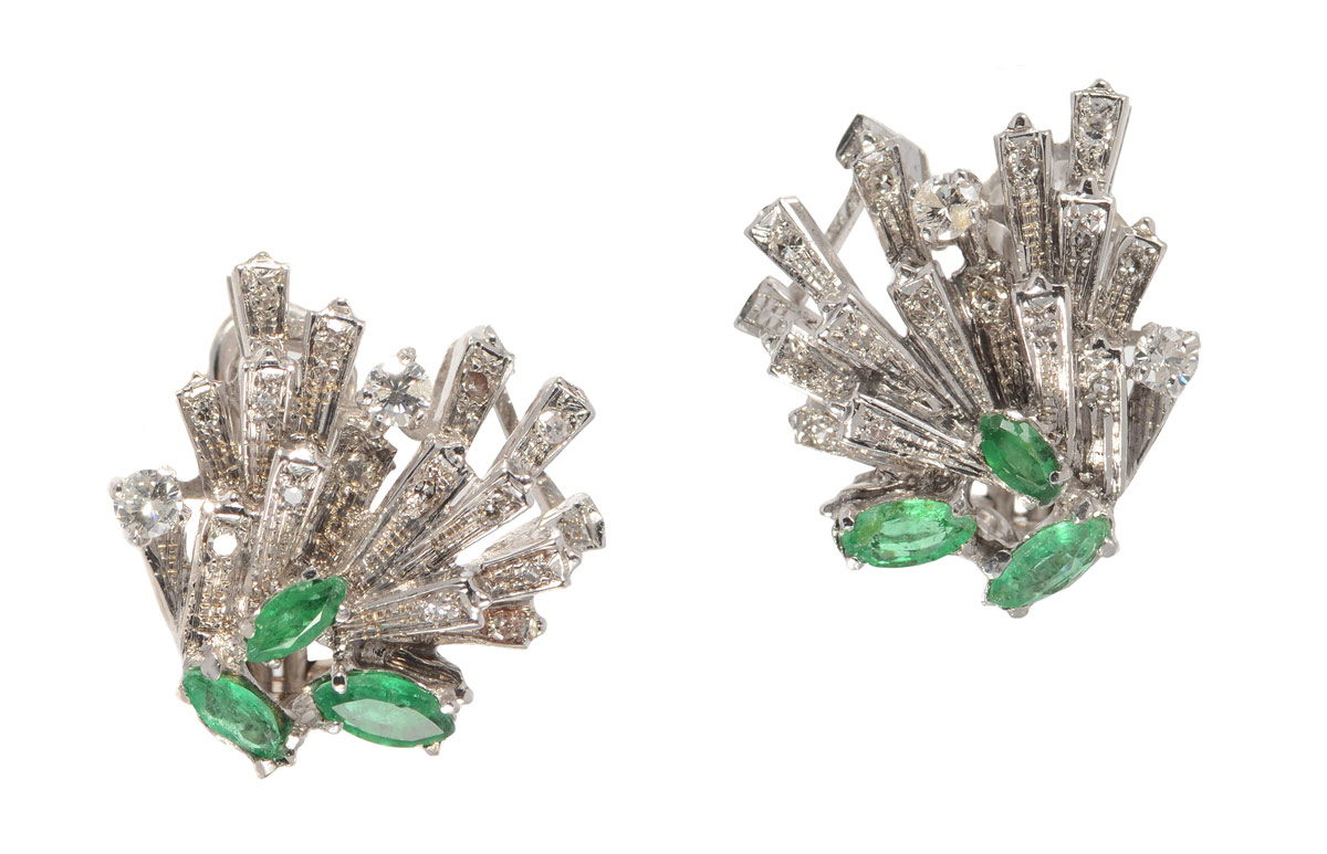 Appraisal: K DIAMOND EMERALD EARRINGS K white gold earrings of round