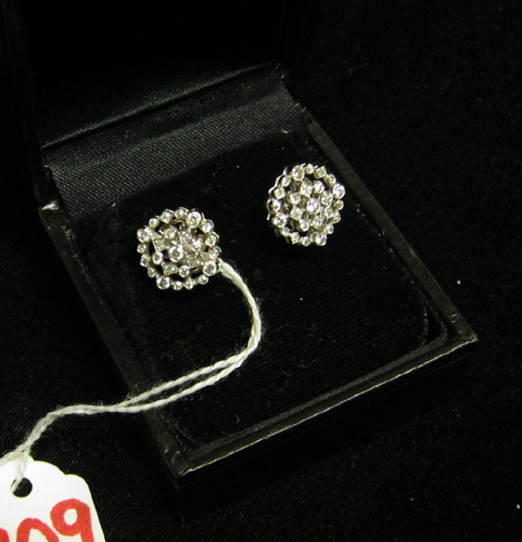 Appraisal: PAIR OF DIAMOND AND EIGHTEEN KARAT WHITE GOLD EARRINGS each