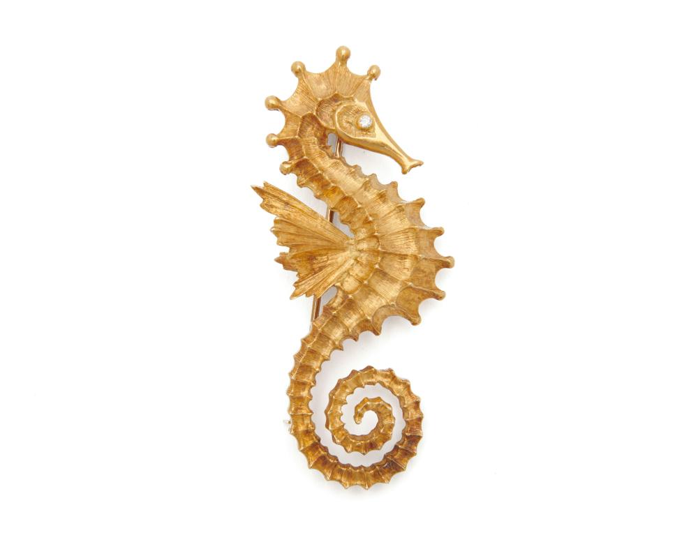 Appraisal: K Gold and Diamond Seahorse Brooch the seahorse-form brooch with