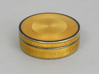 Appraisal: A Guilloche Enamel Snuff Box with Lid A guilloche enamel